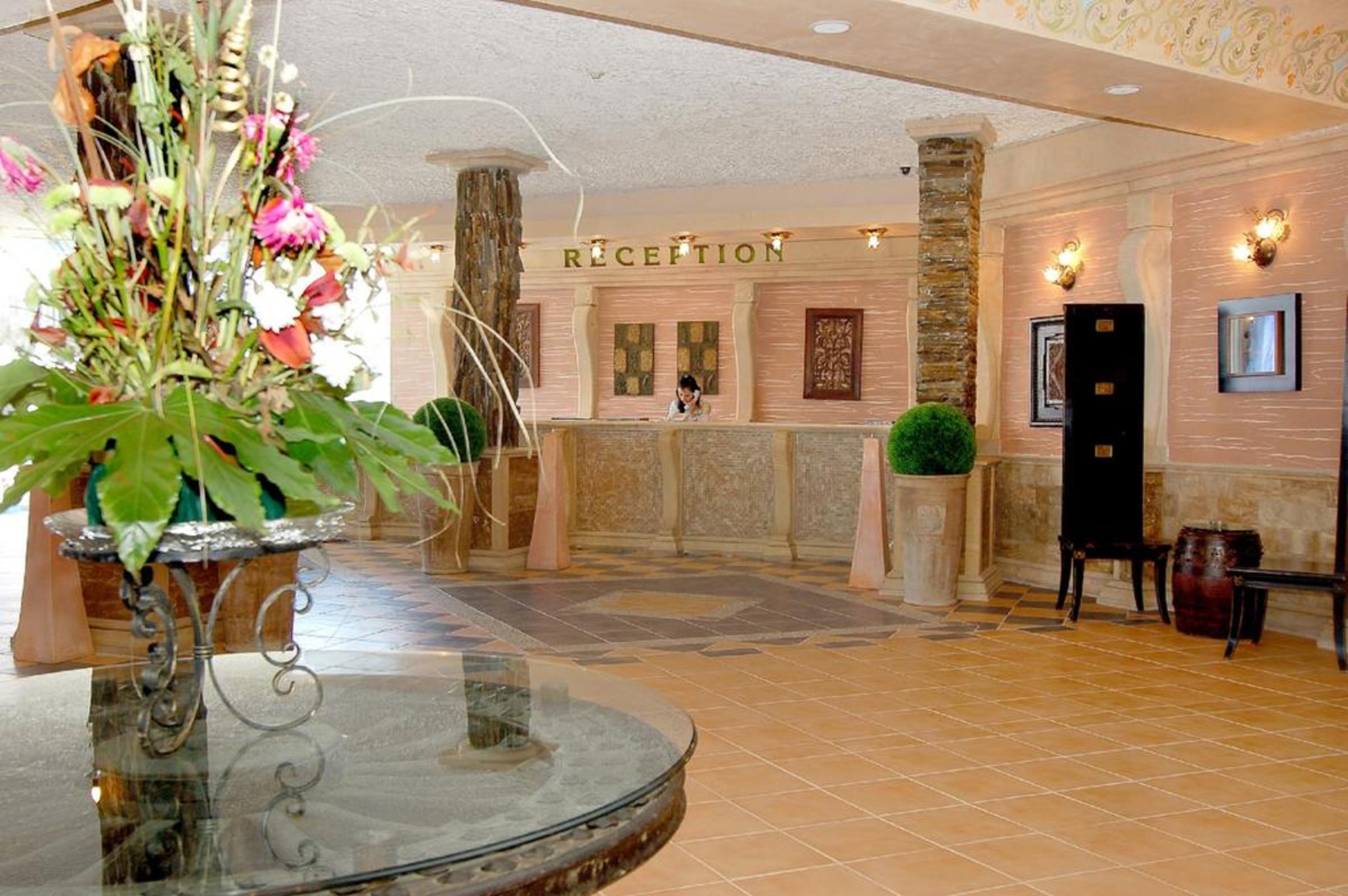 Atrium Beach Hotel Elenite Ngoại thất bức ảnh