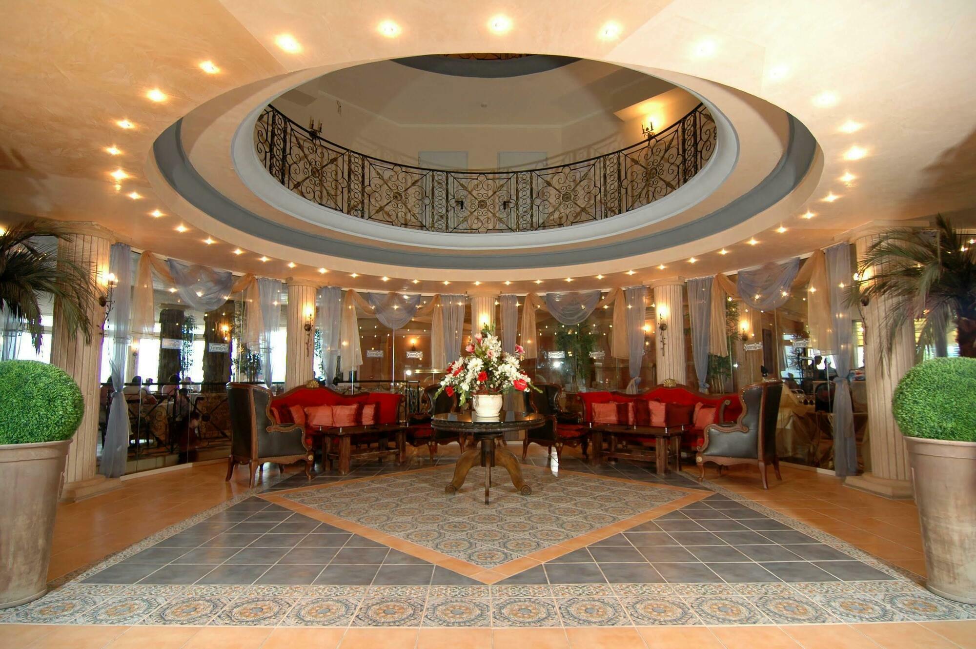 Atrium Beach Hotel Elenite Ngoại thất bức ảnh
