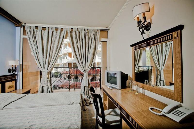 Atrium Beach Hotel Elenite Ngoại thất bức ảnh